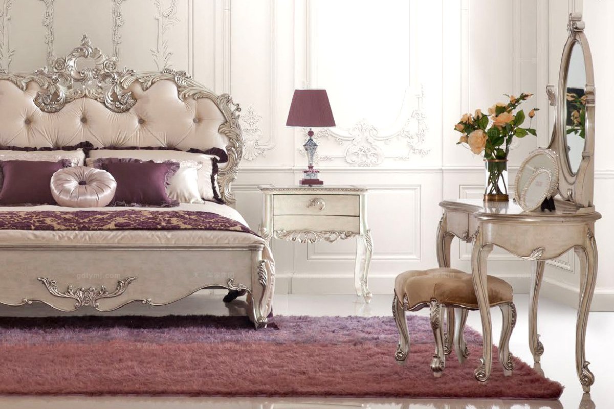 高端時(shí)尚法式實(shí)木雕刻妝臺