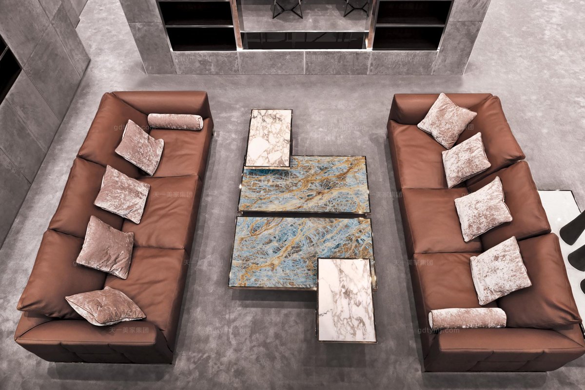 Longhi現代酒紅色客廳長沙發