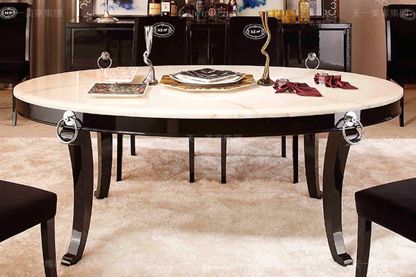 名貴輕奢家具后現代餐廳家具黑亮光腳玫瑰玉大理石面餐臺絨布藝餐椅組合餐桌
