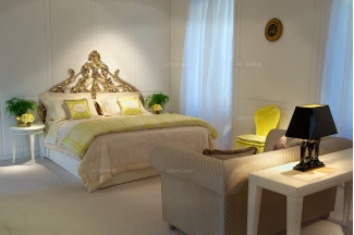 高端別墅歐式鏤空雕花雙人床+雙人沙發組合