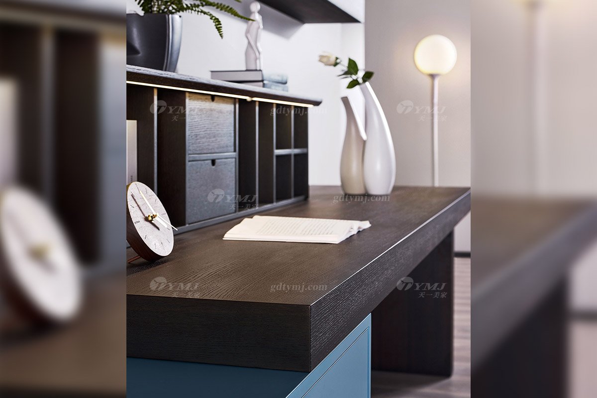 意式極簡(jiǎn)風(fēng)格高端別墅豪宅家具品牌現(xiàn)代輕奢書房大氣時(shí)尚煙熏多功能組合邊桌LH1732功能桌細(xì)節(jié)