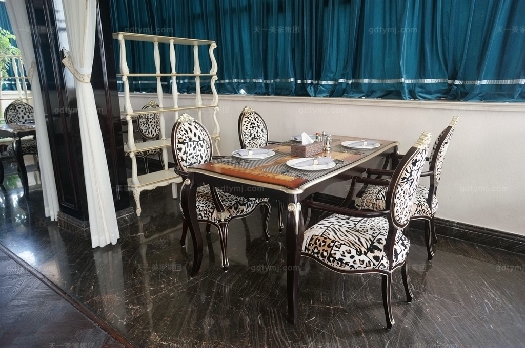 奢華新古典風品酒區8