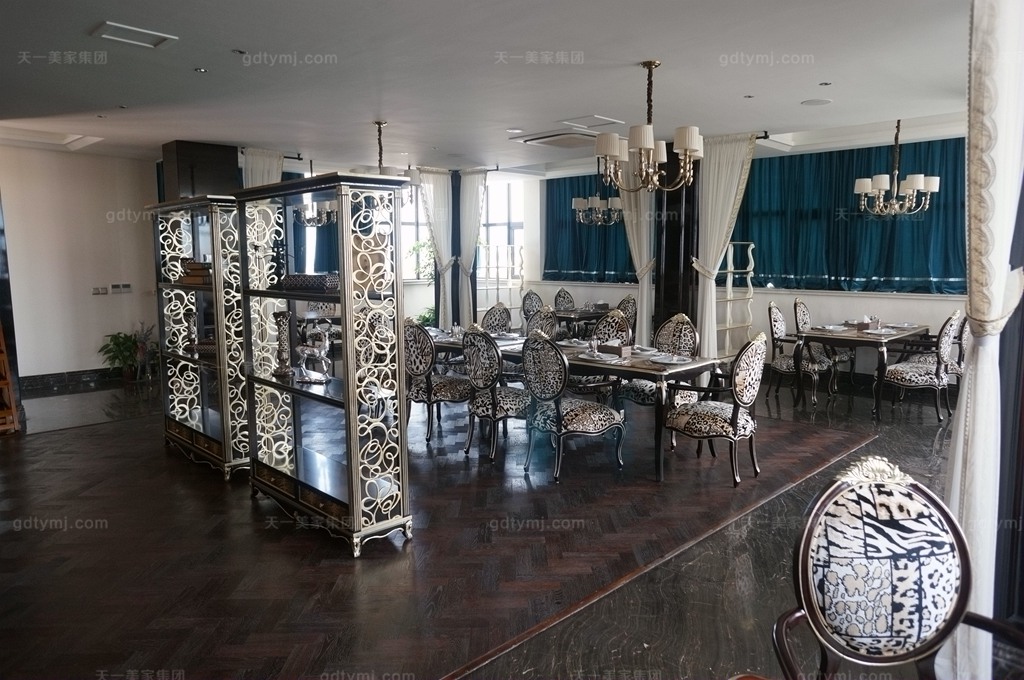 奢華新古典風品酒區6