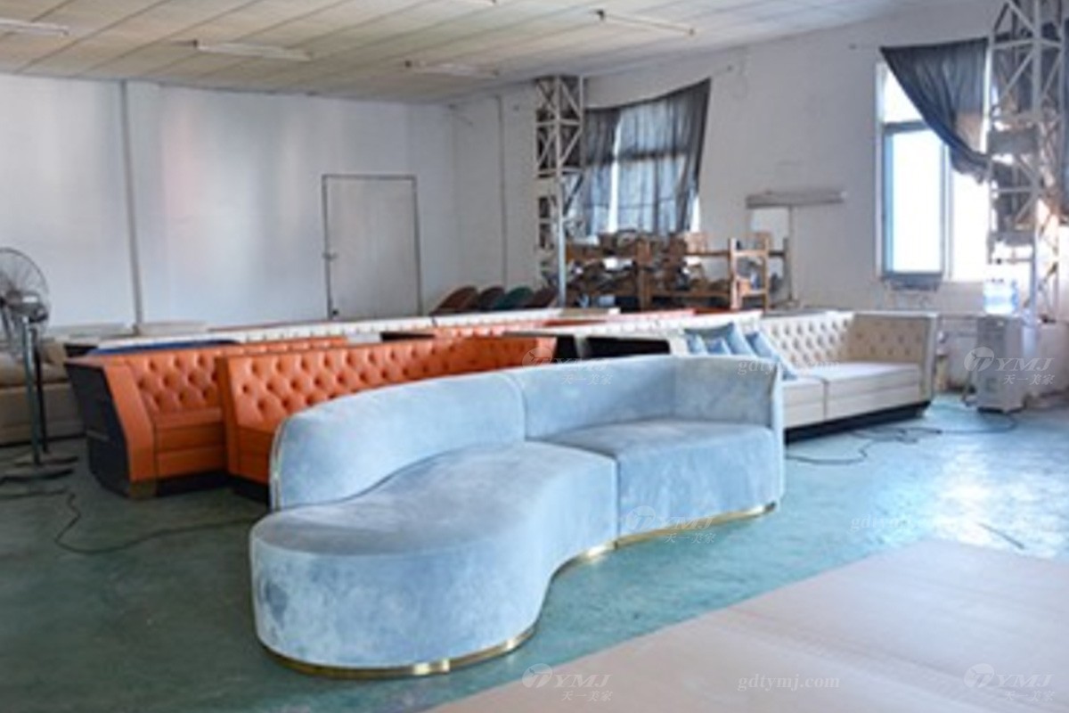 現代輕奢高端定制沙發